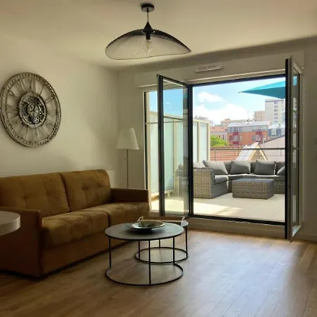 Very Nice And Quiet 42 M In Suresnes With Parking Extérieur photo